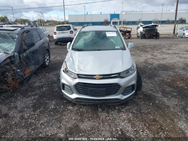 KL7CJLSB8JB548194 Chevrolet Trax Lt