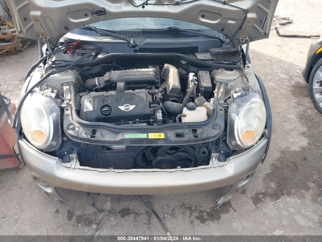 2011 MINI COOPER WMWSU3C56BTX96533 Photo 9