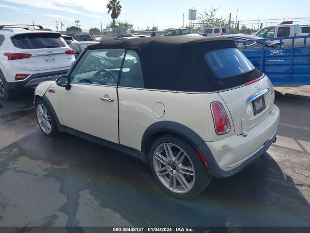 2006 MINI COOPER WMWRF33546TG14460 Photo 2