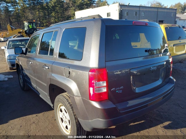 1C4NJRBB9HD105694 Jeep Patriot Sport 4x4