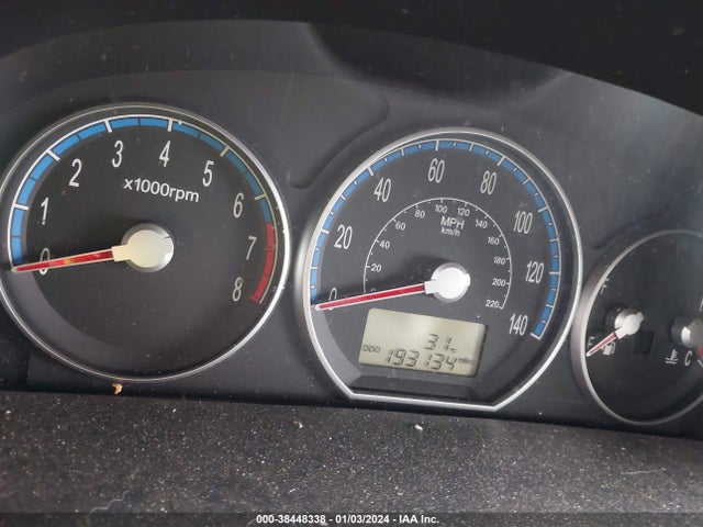 2009 HYUNDAI SANTA FE GLS VIN: 5NMSG73D49H256117