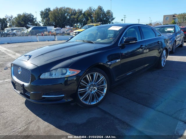 2011 JAGUAR XJ SAJWA2GE8BMV01980 Photo 1