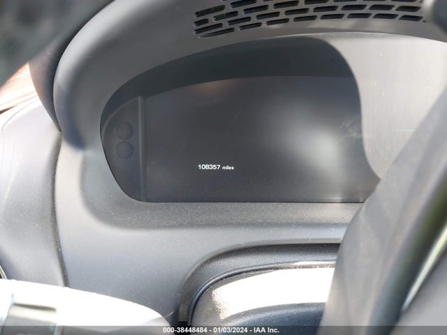 2011 JAGUAR XJ SAJWA2GE8BMV01980 Photo 6