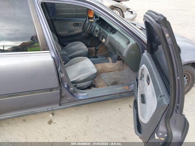 1995 HONDA CIVIC LX VIN: 1HGEG8652SL046869