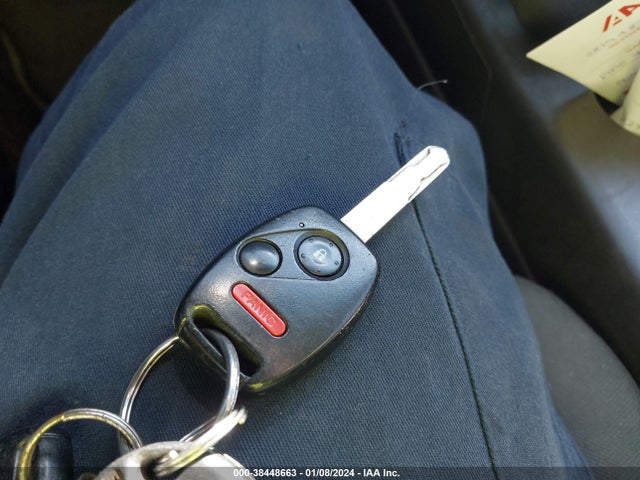 2008 HONDA FIT SPORT VIN: JHMGD38628S017233