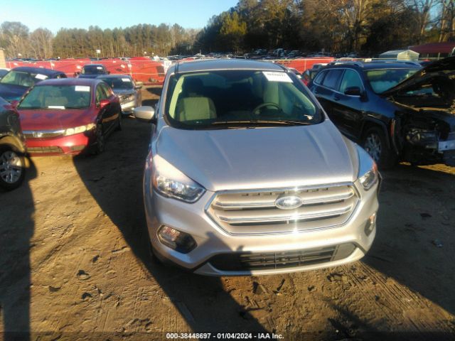 1FMCU9GD3KUB09560 Ford ESCAPE SE