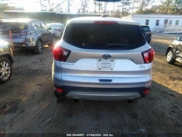 1FMCU9GD3KUB09560 Ford ESCAPE SE