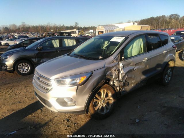 1FMCU9GD3KUB09560 Ford ESCAPE SE