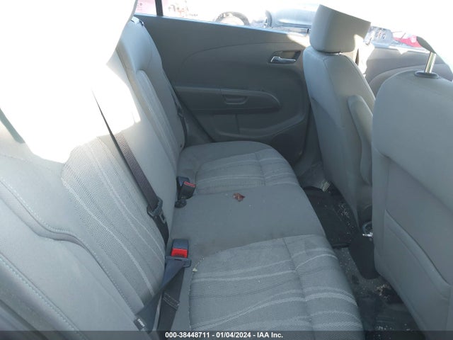 Chevrolet Sonic Lt Auto 2015 1G1JC5SGXF4140179 Image 8