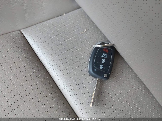 2013 HYUNDAI SANTA FE GLS VIN: KM8SN4HF7DU001683