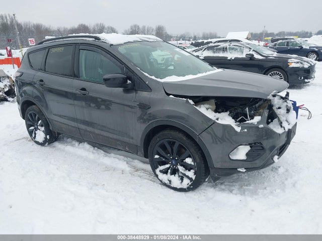 2018 FORD ESCAPE SE VIN: 1FMCU9GD1JUD25485