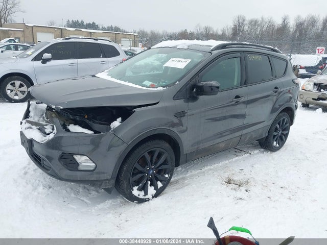 2018 FORD ESCAPE SE VIN: 1FMCU9GD1JUD25485