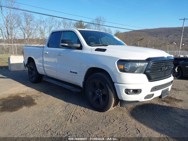RAM 1500 Big Horn Quad Cab 4x4 6'4 Box 2021 1C6SRFBT8MN540527 головне зображення