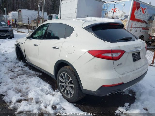 ZN661YUA8HX241282 Maserati LEVANTE S
