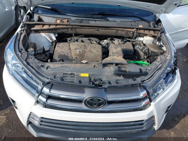 Toyota Highlander Limited 2018 5TDYZRFHXJS235854 Image 10
