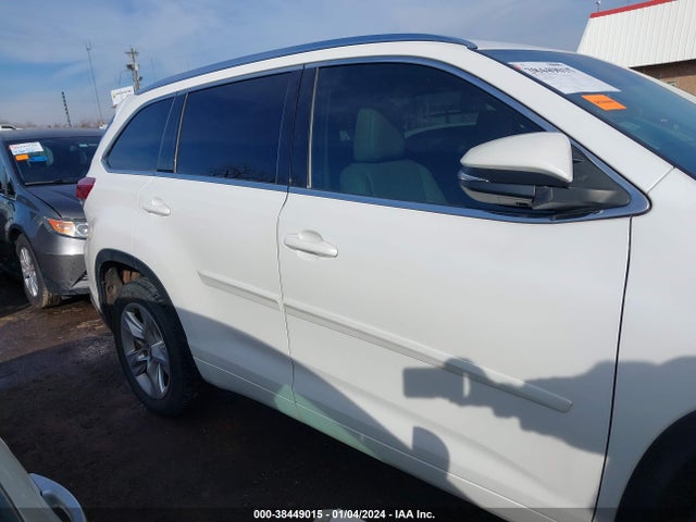 Toyota Highlander Limited 2018 5TDYZRFHXJS235854 Image 13