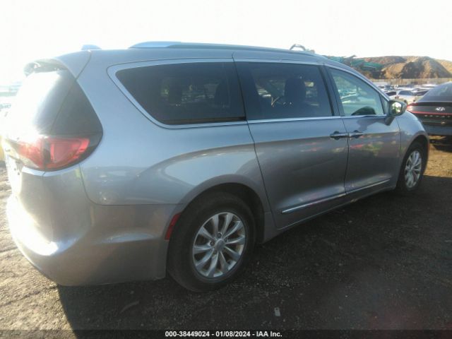 2019 CHRYSLER PACIFICA 2C4RC1BG9KR733221 Photo 3