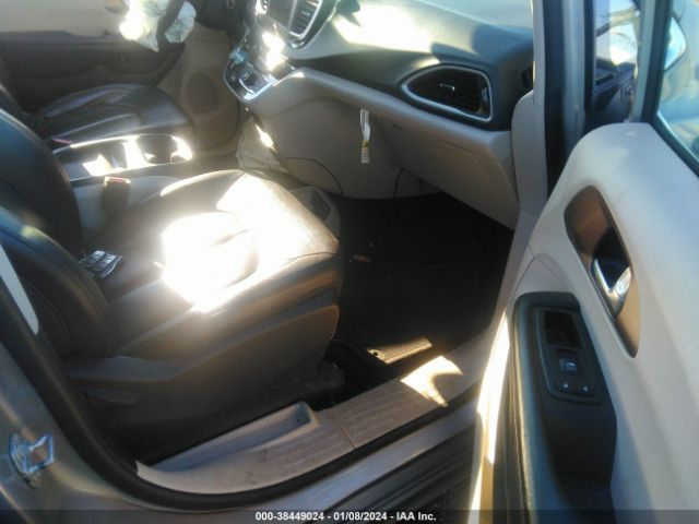 2019 CHRYSLER PACIFICA 2C4RC1BG9KR733221 Photo 4