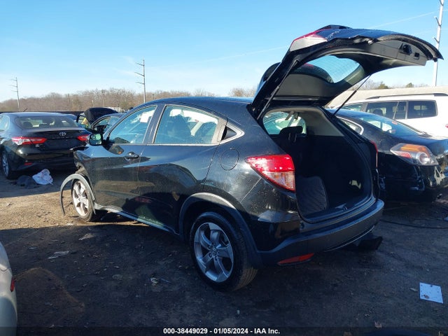 Honda HR-V LX 2018 3CZRU6H31JG710321 Image 3