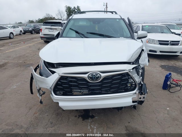 Toyota Highlander L 2022 5TDCZRAH6NS110311 Image 12