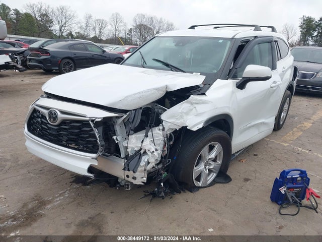 Toyota Highlander L 2022 5TDCZRAH6NS110311 Image 2