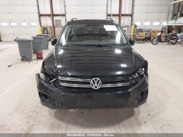 WVGAV7AX9HK028921 Volkswagen Tiguan 2.0t/2.0t S