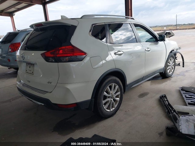 2017 NISSAN ROGUE SV VIN: 5N1AT2MT4HC881058