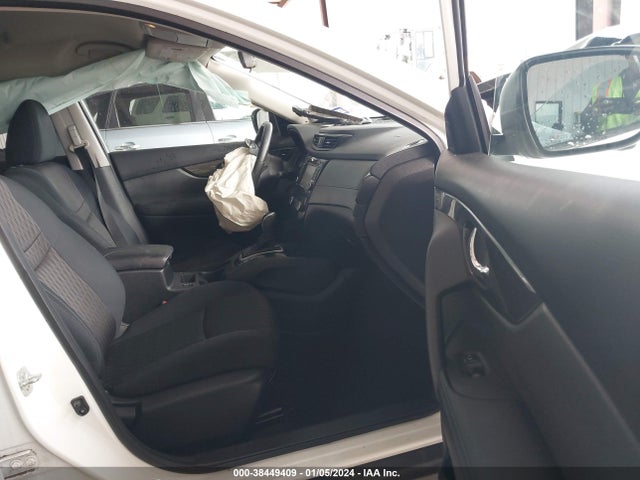 2017 NISSAN ROGUE SV VIN: 5N1AT2MT4HC881058