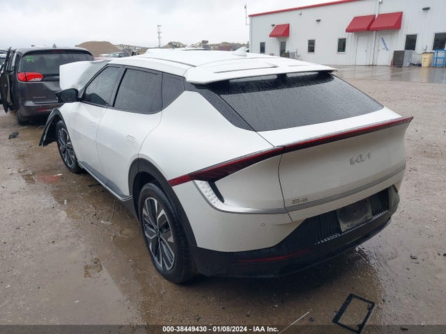 2022 KIA EV6 LIGHT VIN: KNDC34LBXN5048219