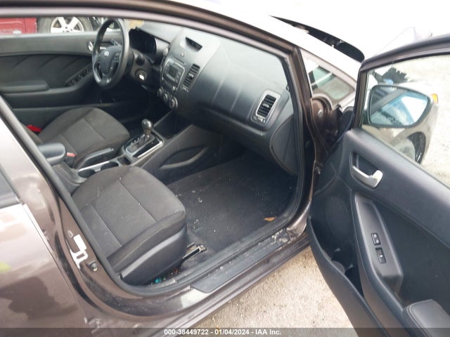 2018 KIA FORTE LX VIN: 3KPFK4A74JE164917