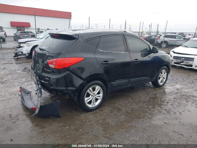 2011 HYUNDAI TUCSON GLS VIN: KM8JUCAC3BU130686