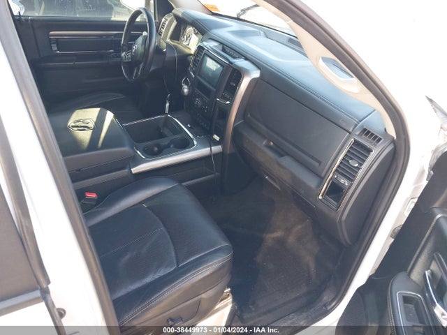 RAM 1500 Night  4x4 5'7 Box 2018 1C6RR7MT1JS108571 Image 5