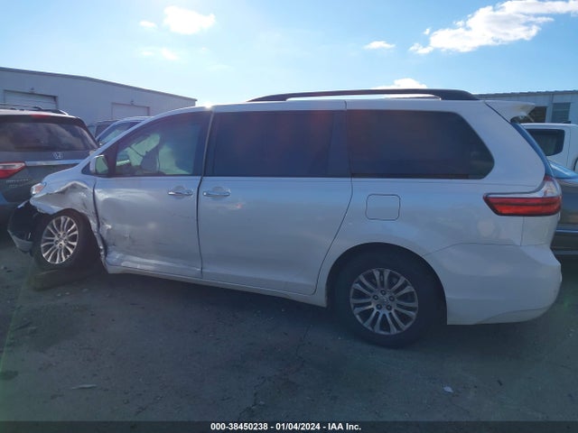 2015 TOYOTA SIENNA XLE 8 PASSENGER VIN: 5TDYK3DC1FS541048