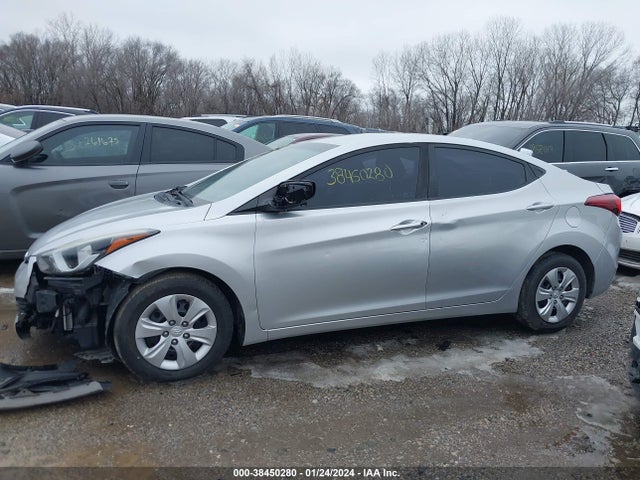 2016 HYUNDAI ELANTRA SE VIN: 5NPDH4AE2GH747978