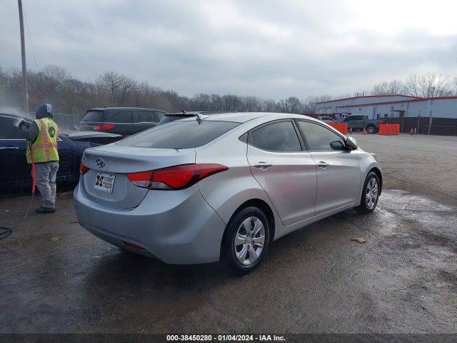 2016 HYUNDAI ELANTRA SE VIN: 5NPDH4AE2GH747978