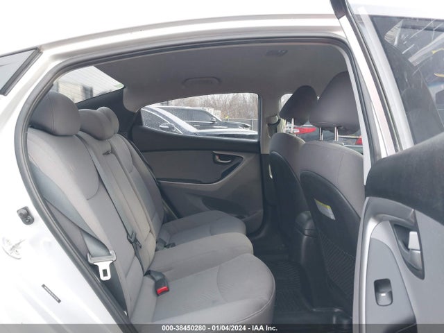 2016 HYUNDAI ELANTRA SE VIN: 5NPDH4AE2GH747978