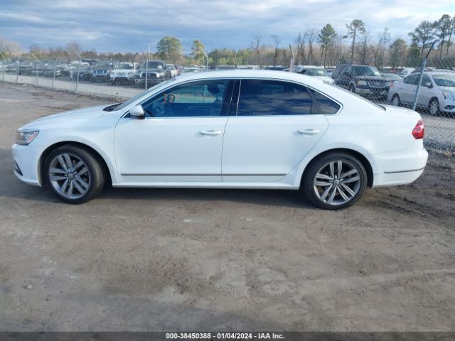 1VWGT7A30HC019226 Volkswagen Passat 1.8t Se