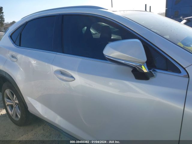 JTJBARBZ4H2118250 Lexus NX 200T