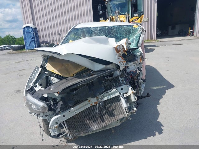 JA4AR3AU2JZ012641 Mitsubishi Outlander Sport 2.0 Es