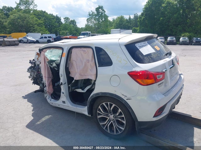JA4AR3AU2JZ012641 Mitsubishi Outlander Sport 2.0 Es