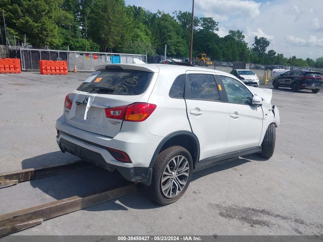 JA4AR3AU2JZ012641 Mitsubishi Outlander Sport 2.0 Es