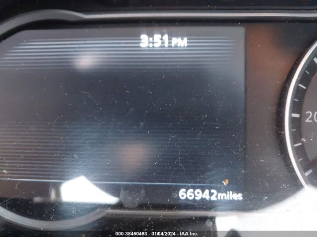 3N1CN8EV8ML808447 Nissan Versa Sv Xtronic Cvt