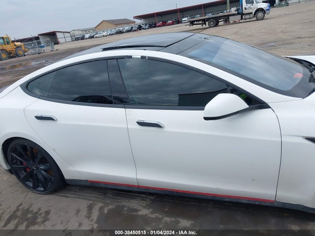 2013 TESLA MODEL S PERFORMANCE VIN: 5YJSA1DPXDFP12770