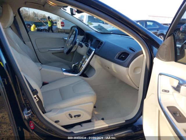 YV140MFK7F1340616 Volvo S60 T5 Premier