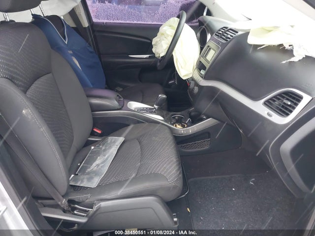 Dodge JOURNEY SE 2018 3C4PDCAB1JT385139 Image 5
