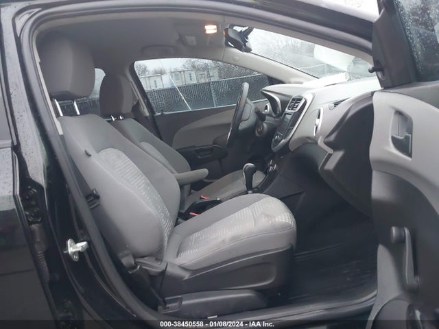 Chevrolet Sonic Ls Auto 2019 1G1JB5SB6K4108766 Image 5