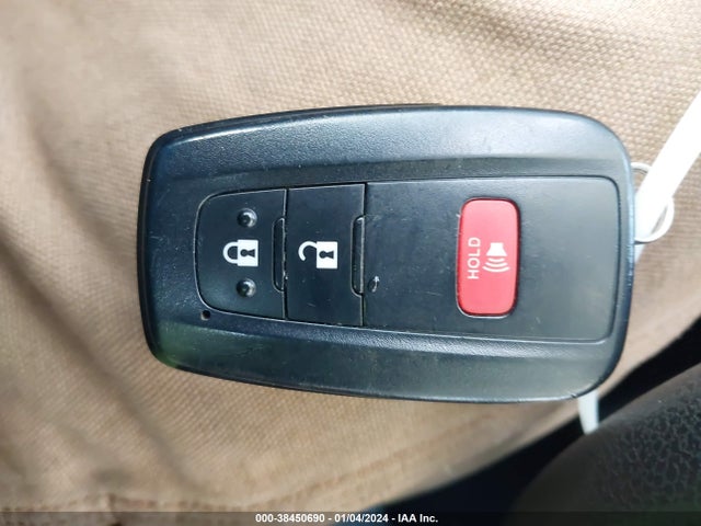 Toyota Prius Two 2016 JTDKBRFU3G3510577 Image 11