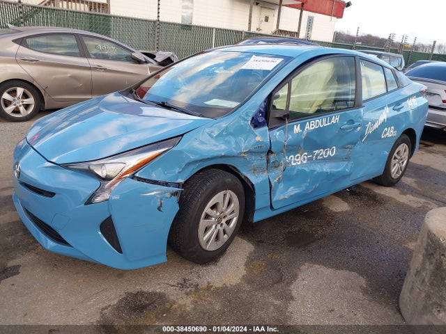 Toyota Prius Two 2016 JTDKBRFU3G3510577 Image 2