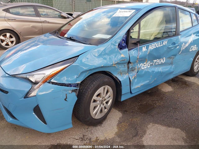 Toyota Prius Two 2016 JTDKBRFU3G3510577 Image 6