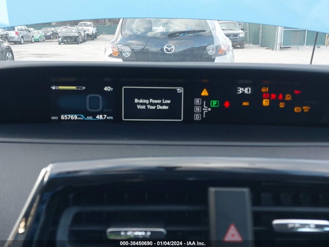 Toyota Prius Two 2016 JTDKBRFU3G3510577 Image 7